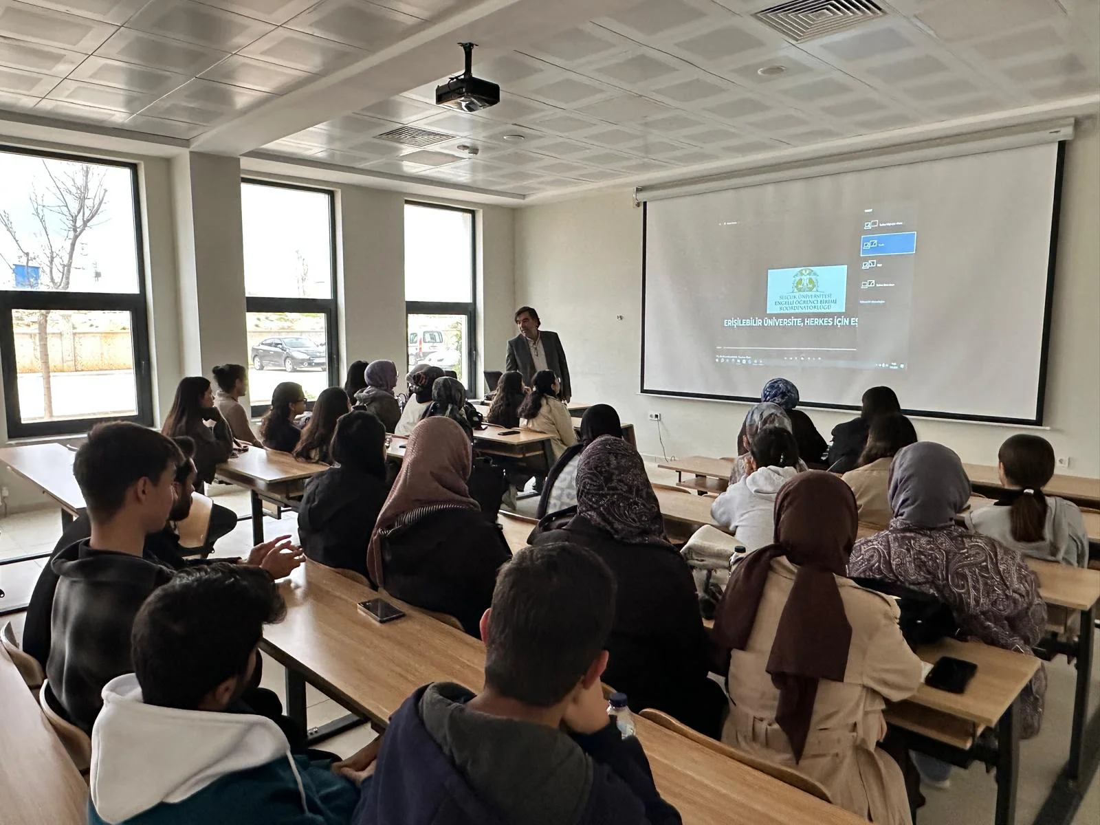 Kulu Sağlık Bilimleri Fakültesinde Engelsiz Yaşam ve Farkındalık Toplantısı